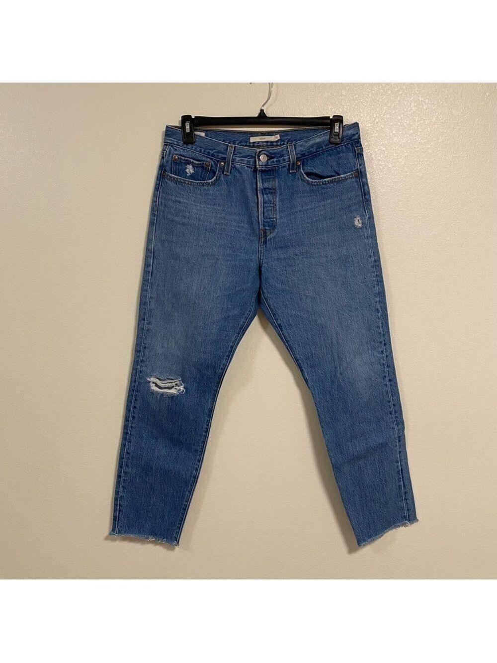 Levi’s Jeans Women’s Size 31 Blue denim Wedgie Premium Distressed Button fly